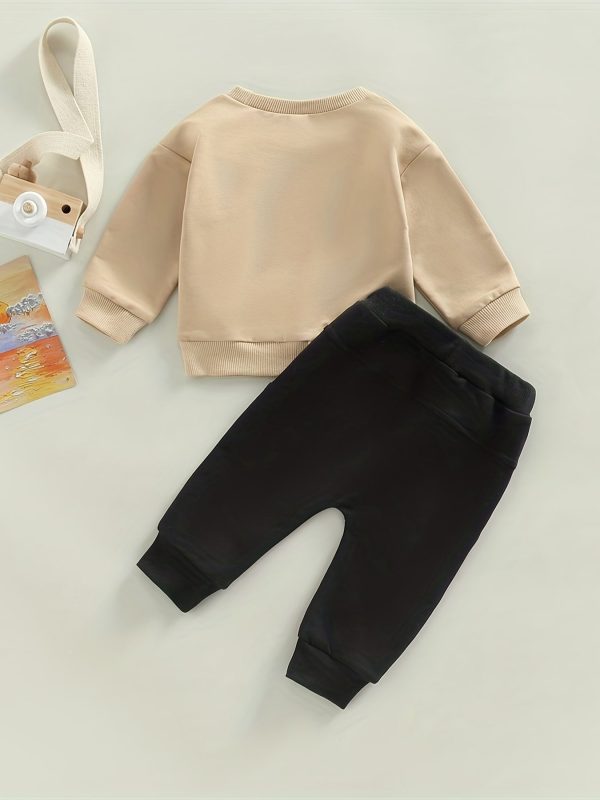 "Adorable Baby Boys ""MAMA'S BOY"" Outfit - Long Sleeve Sweatshirt and Trousers Set"